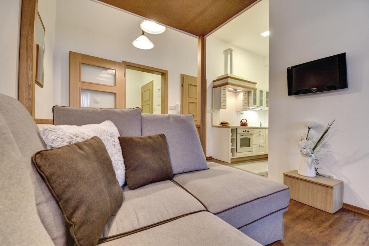 Apartment Bily Beranek