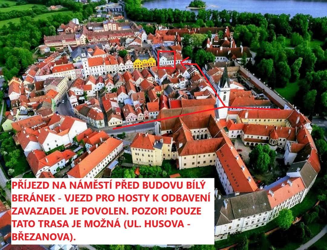 Bily Beranek Apartment